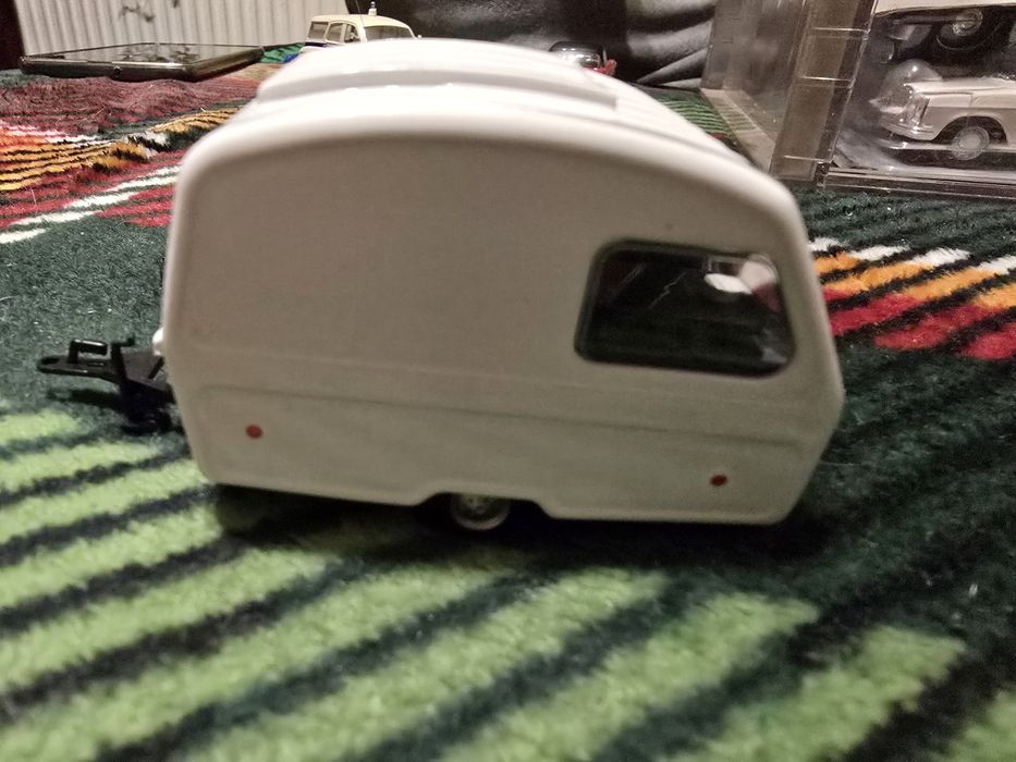 Model przyczepy kempingowej Niewiadów N126