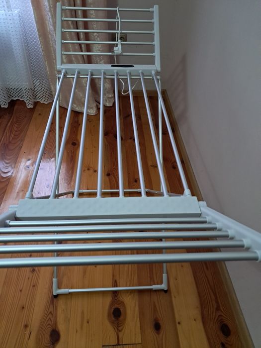 Сушка електрична для одягу та білизни