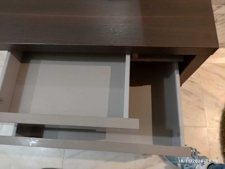Mesa de cabeceira