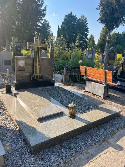 Виготовлення пам’ятників під ключ | Камінь український та імпорт