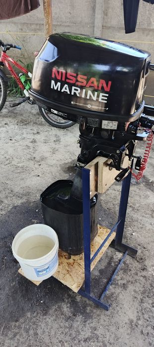 Лодочный мотор Ниссан Марин 6 4такта