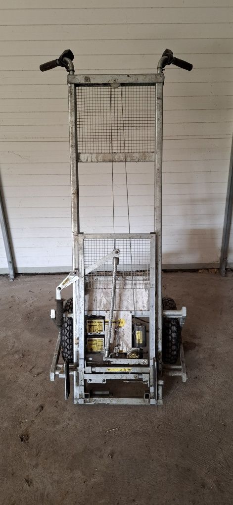 Carro transporte colmeias "Kaptarlift".