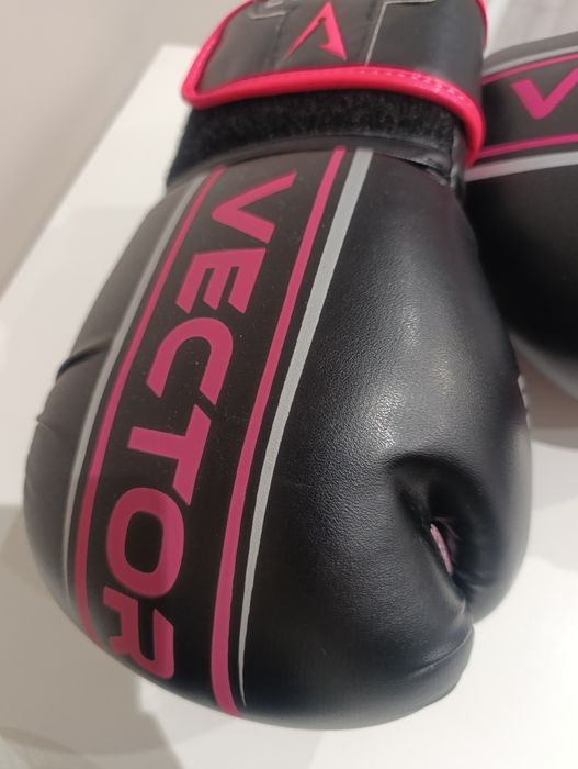 Rękawice bokserskie lub do kickboxingu