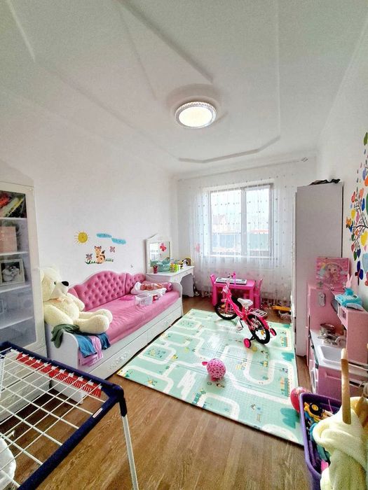 Продам сучасний будинок 350 м2 з меблями та технікою в Підгайцях.