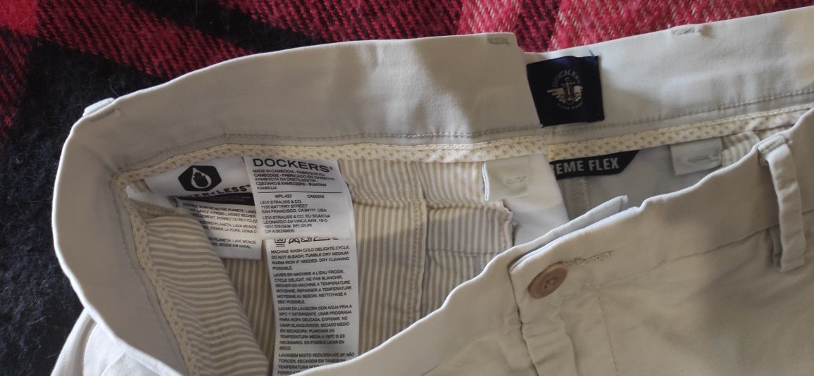 Шорти класичні DOCKERS suprim flex нові.