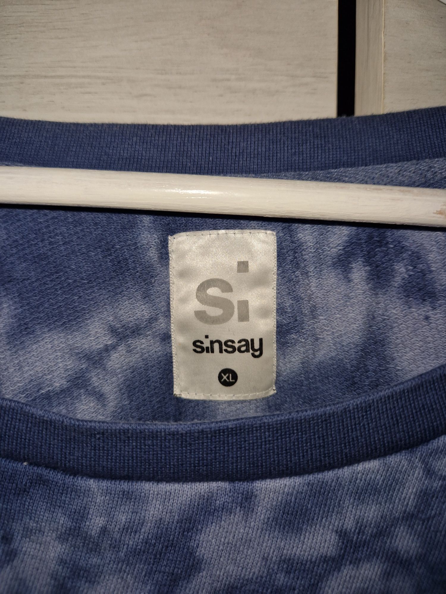 niebieska bluza sinsay