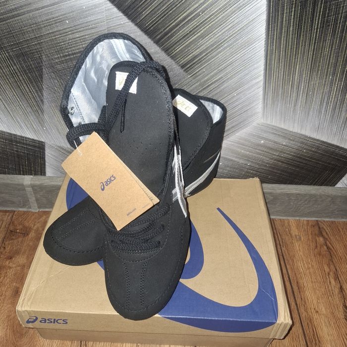 Борцовки ASICS Tiger,