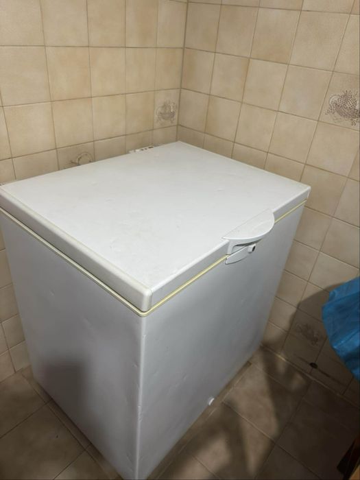 Vendo arca congeladora das grandes