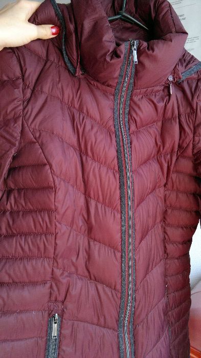 Nowa Kurtka puchowa 100 %, wyszczuplająca, bordowa kaptur, C&A 36 S
