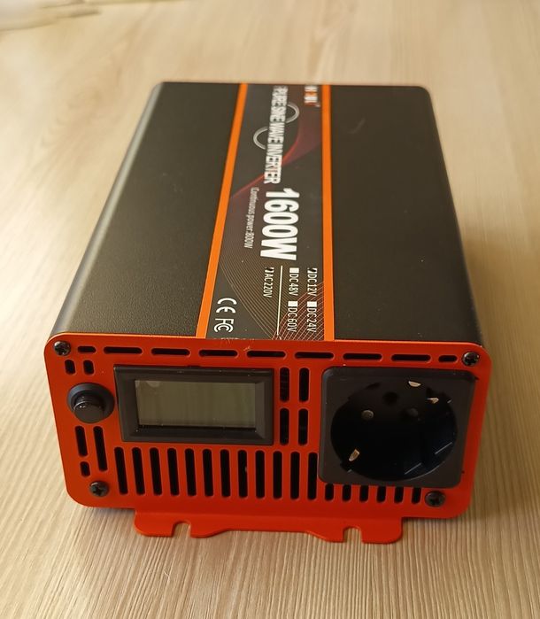 Якісний інвертор Houli 800/1600W. Чистий синус.