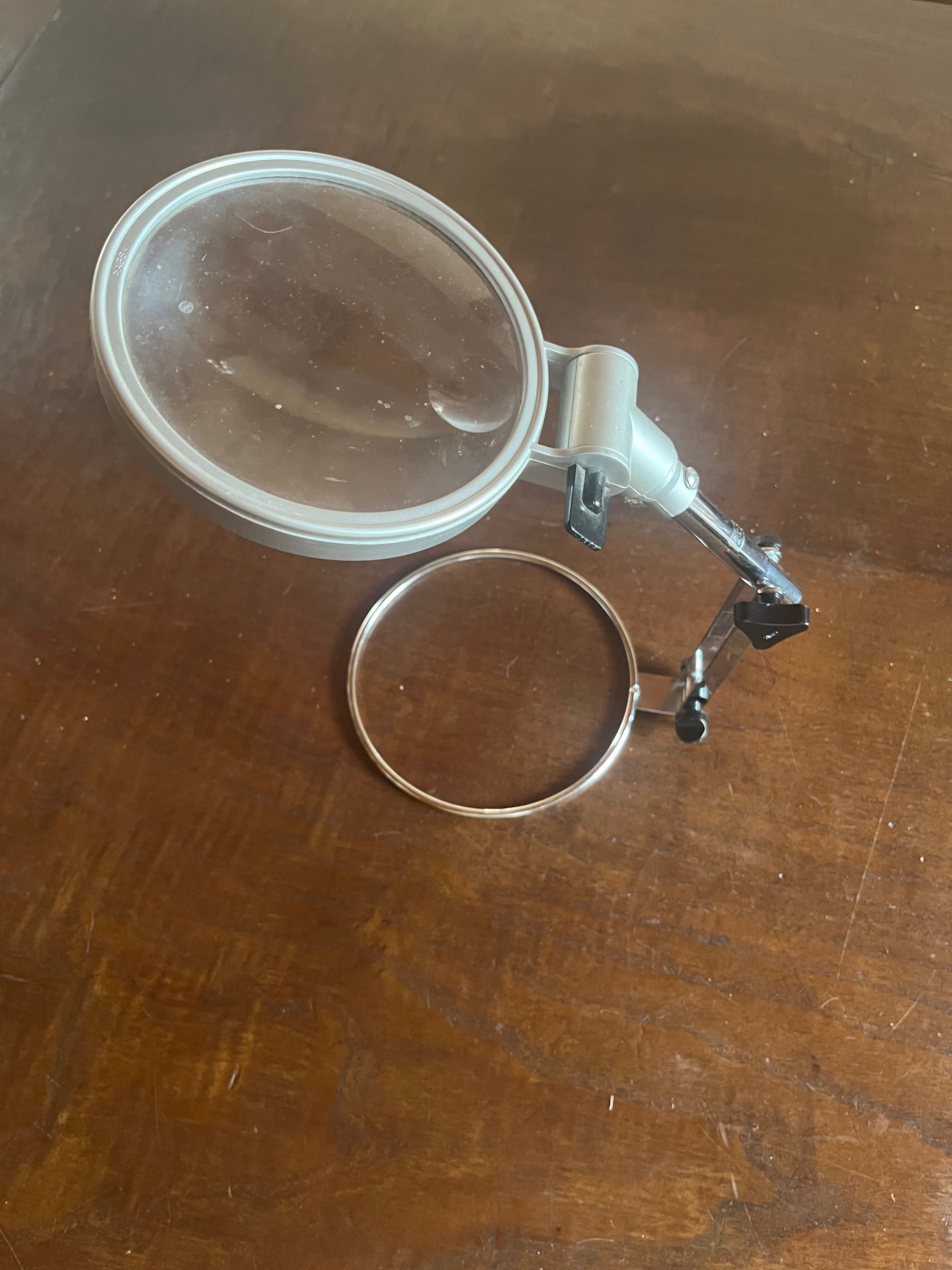 Lupa especial para Bordar
