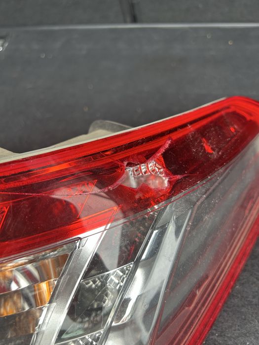 Задня права фара пежо 508 (стоп)
