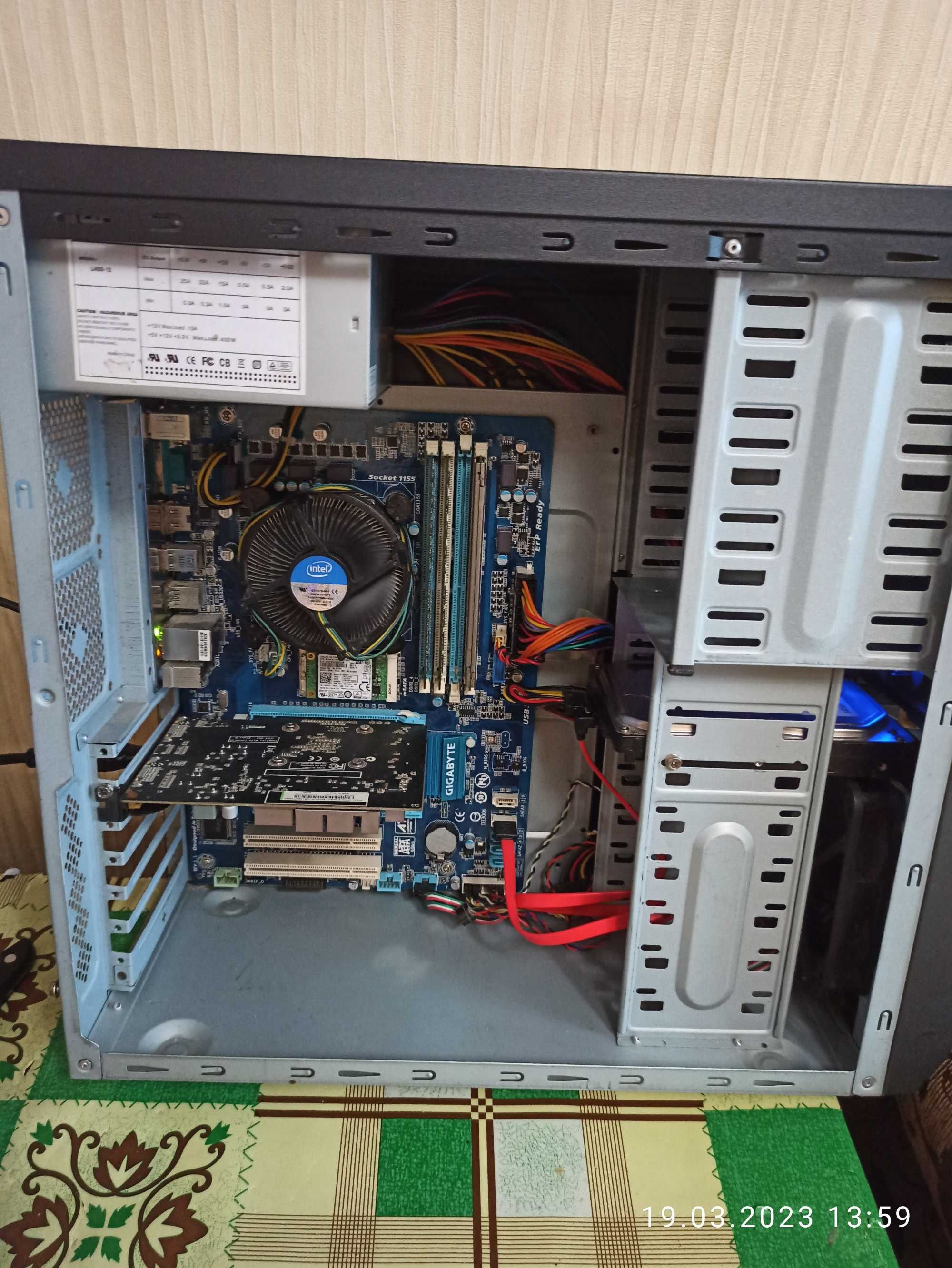 Прадаєть системний блок (i5/8/128+500/GT430/Win 11)