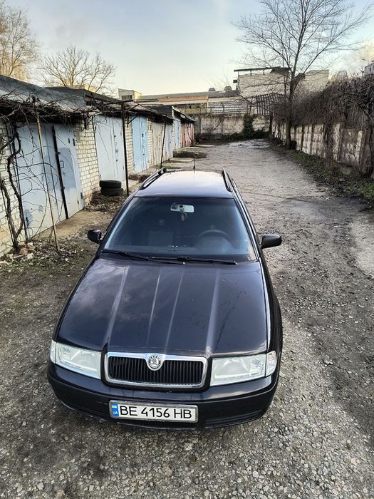 Skoda Octavia Tour 1.9 TDI AGR -66 кВт/90 л.с
-66 кВт/90 л.с