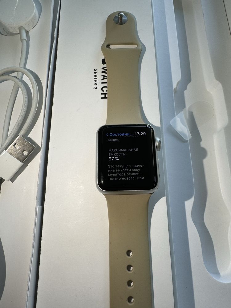 Apple Watch 3 38mm Акб 97% Идеал.