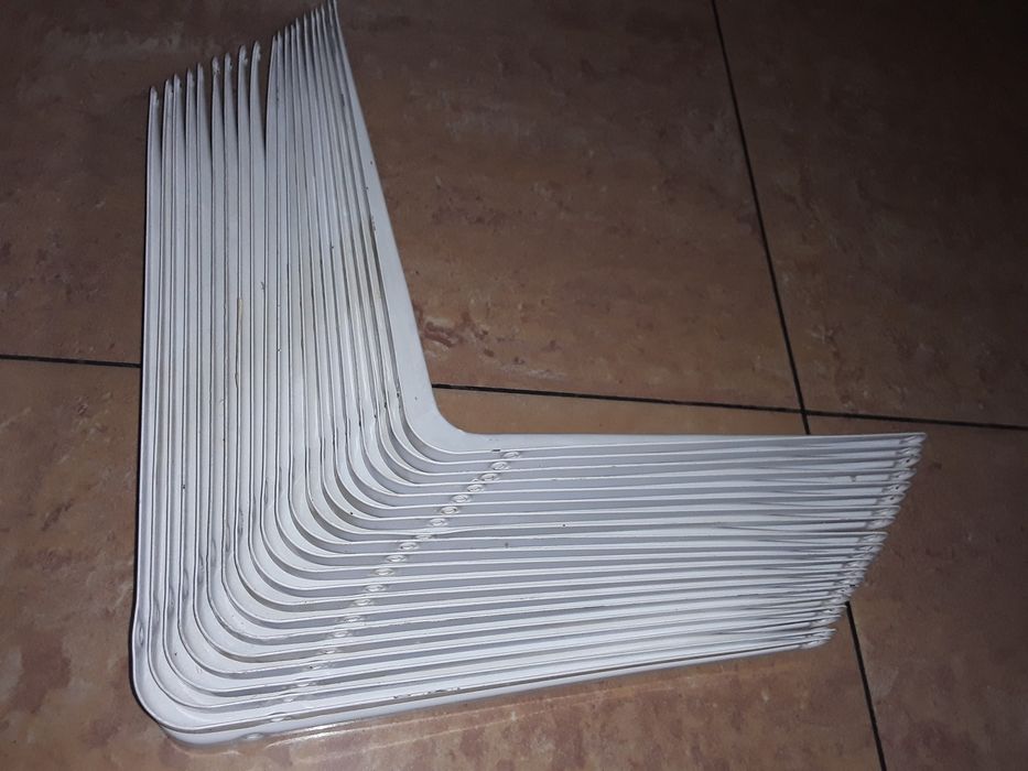 Kątownik wspornik półki 300x350