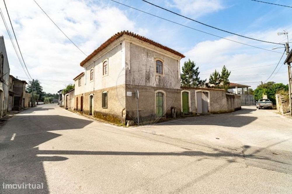 Moradia T5 para venda