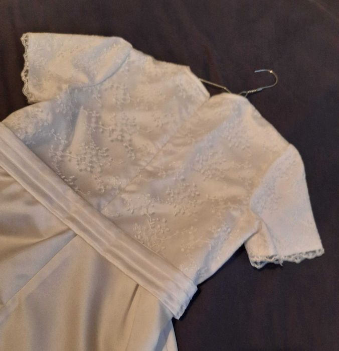 sukienka komunijna na wzrost około 140cm