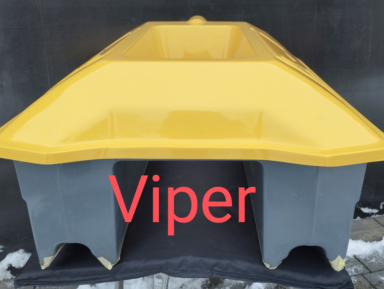 Łódka zanętowa kadłub Nowy Model"Viper"