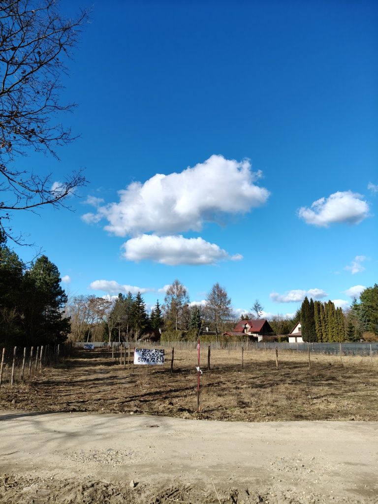 Sprzedam działkę budowlaną w Pomiechówku 800 m