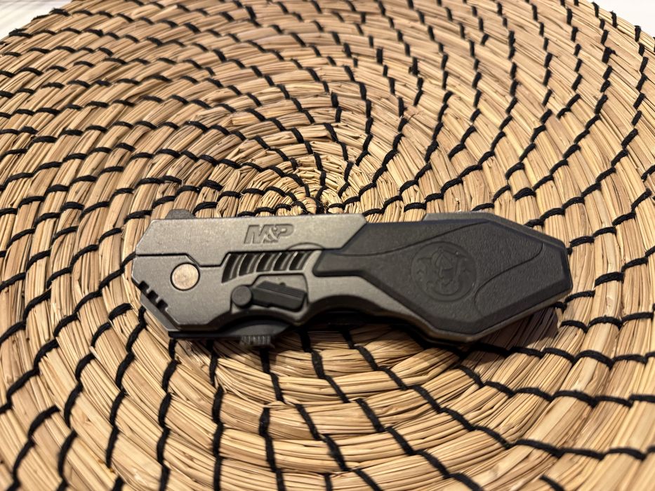 Nóż EDC sprężynowy Smith&Wesson Military and Police
