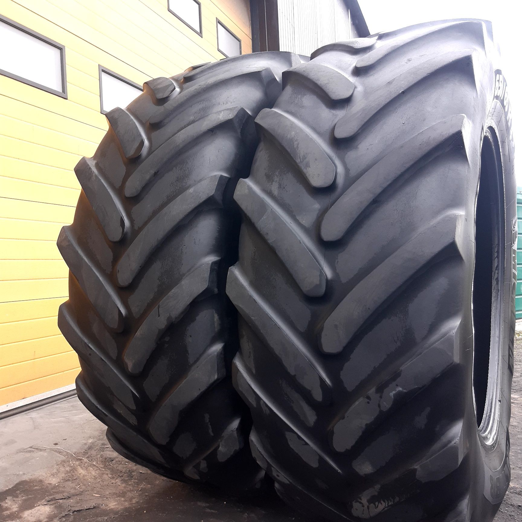 650/65R42 Opona Michelin Multibib