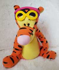 Duża maskotka Tygrysek w okularach i czepkiem Kubuś Puchatek Disney