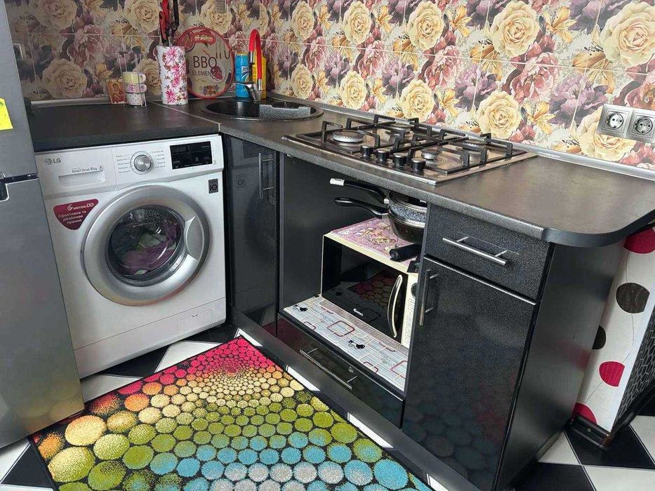 Продам 1к квартиру Метро Индустриальная Кап.ремонт. 5й\9ти