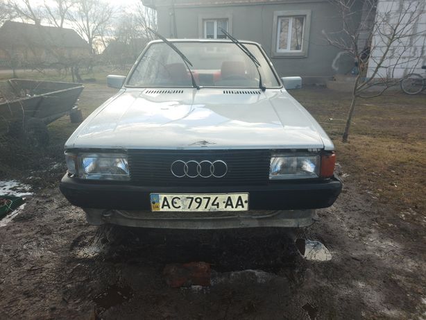Продам:Audi(80).