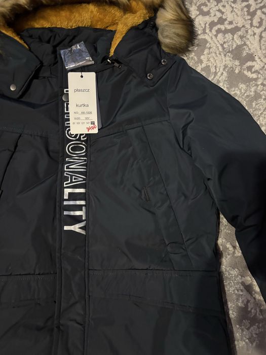 Зимова куртка.