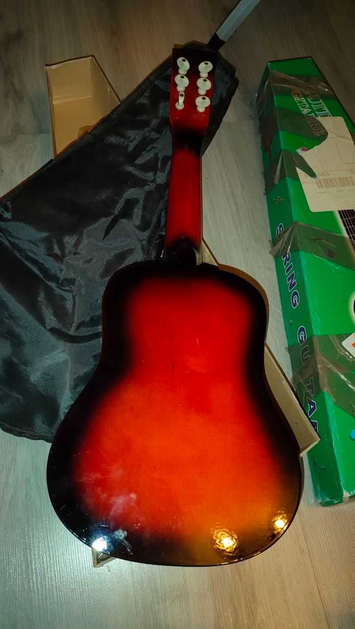 Mała gitara dla dziecka 1/4 z pokrowcem