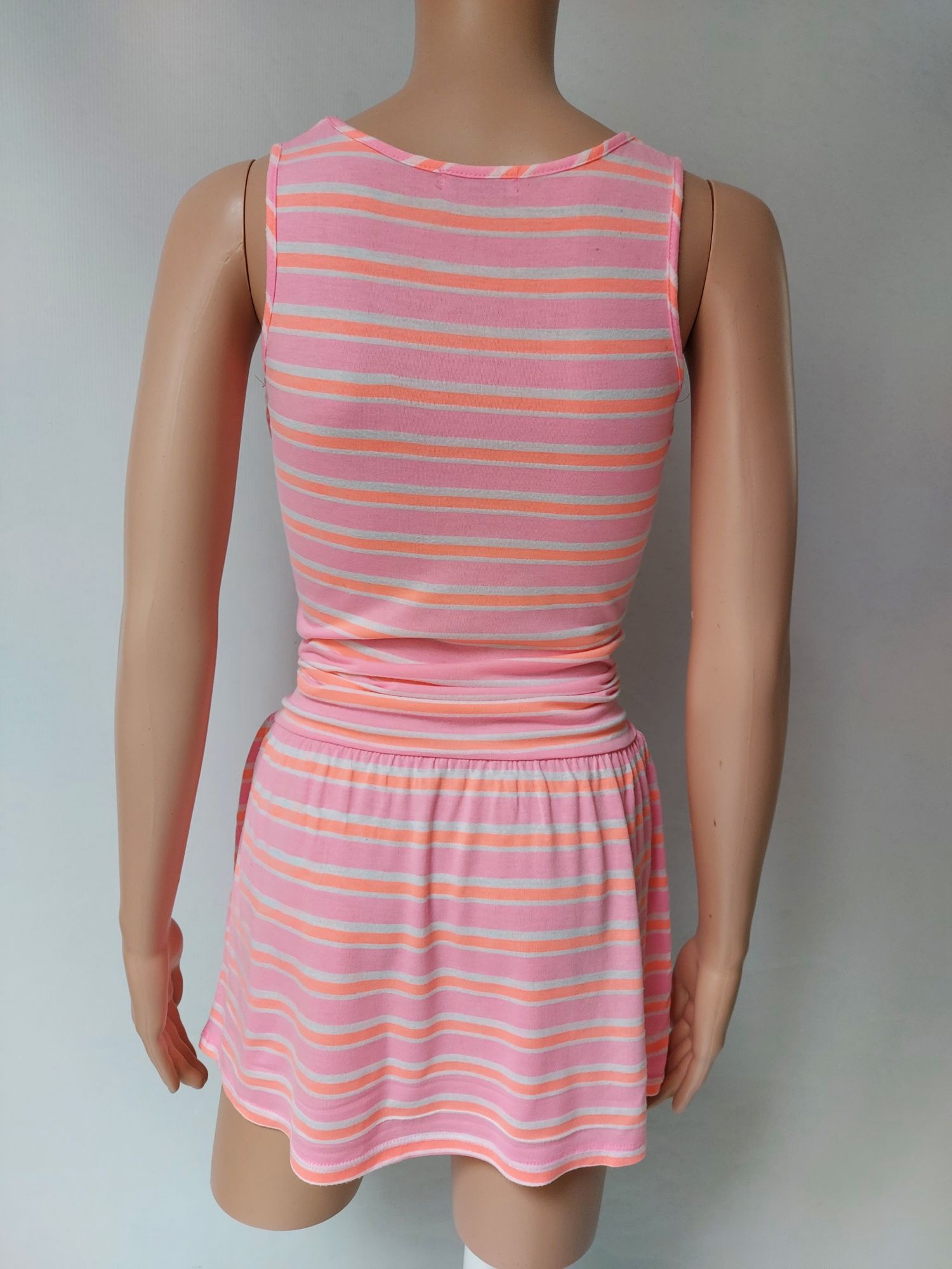Letnia dziewczęca sukienka w poziome paski wiązanie Cool Club 146 cm