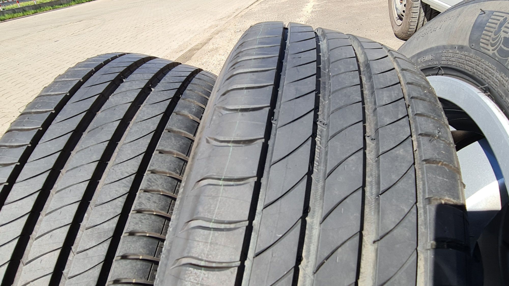 Felgi do Citroena z nowymi oponami Michelin Primacy 4 roz. 205/55 R16