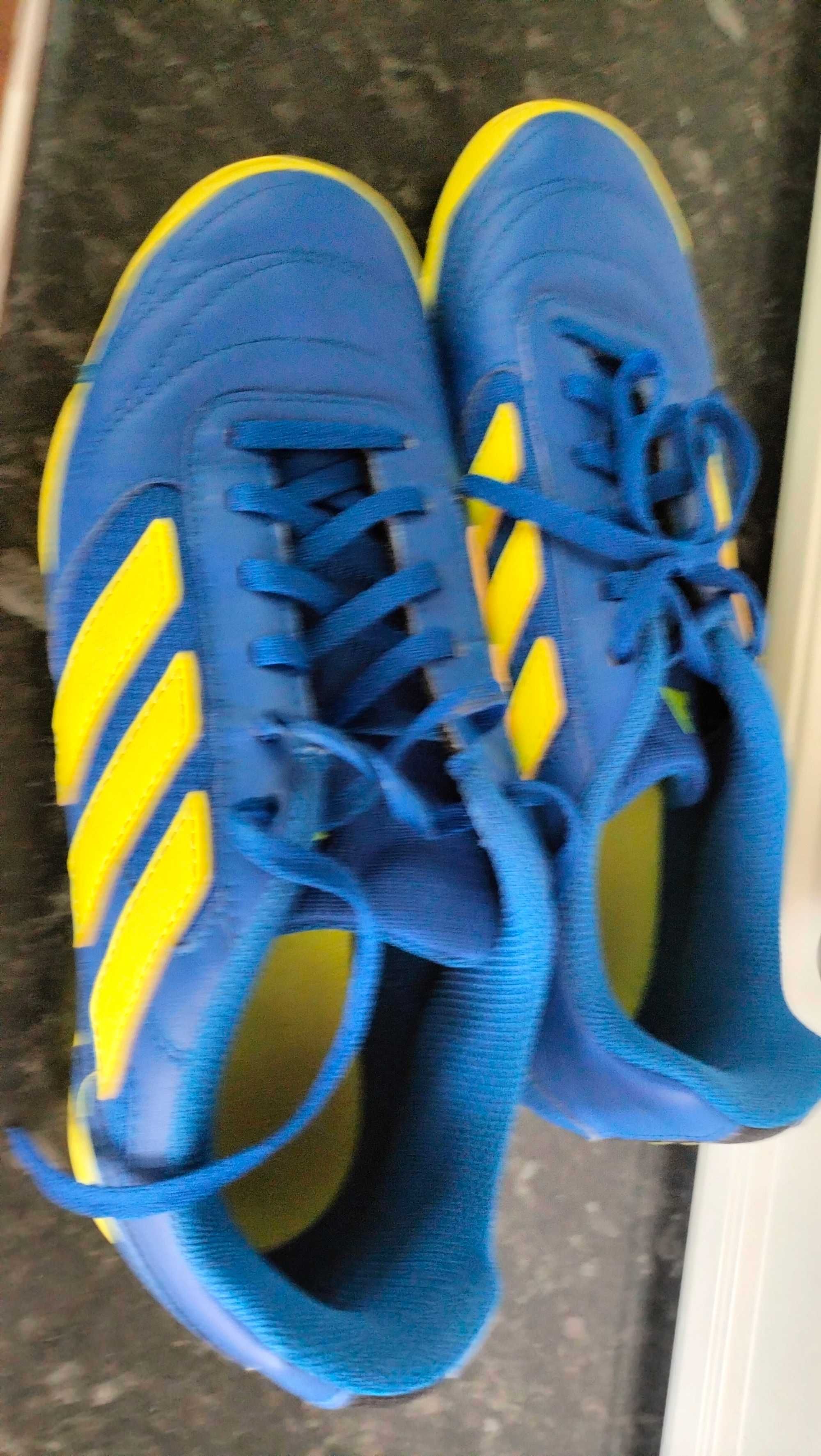 Halówki na hale adidas sala 40, bardzo mało używane