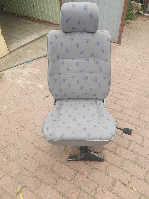 Fotel VW T4 II Rząd Koziołek  pojedynczy fotel