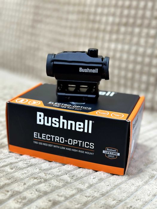 Новий коліматорний приціл Bushnell TRS-125 Red Dot у коробці