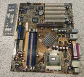 Asus A7N8X Deluxe v2.00 | AMD Athlon XP 2600+ | 1,5 GB DDR | Vintage