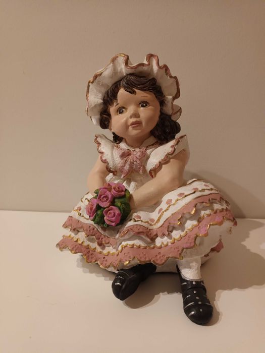 Bonecas pintadas à mão