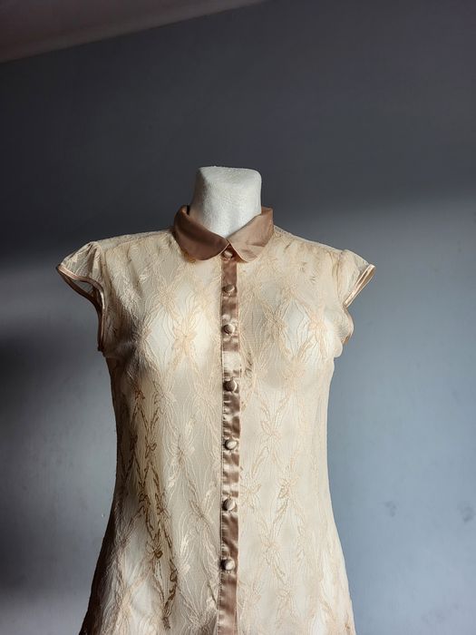 Beżowa koronkowa bluzka z kołnierzykiem M L