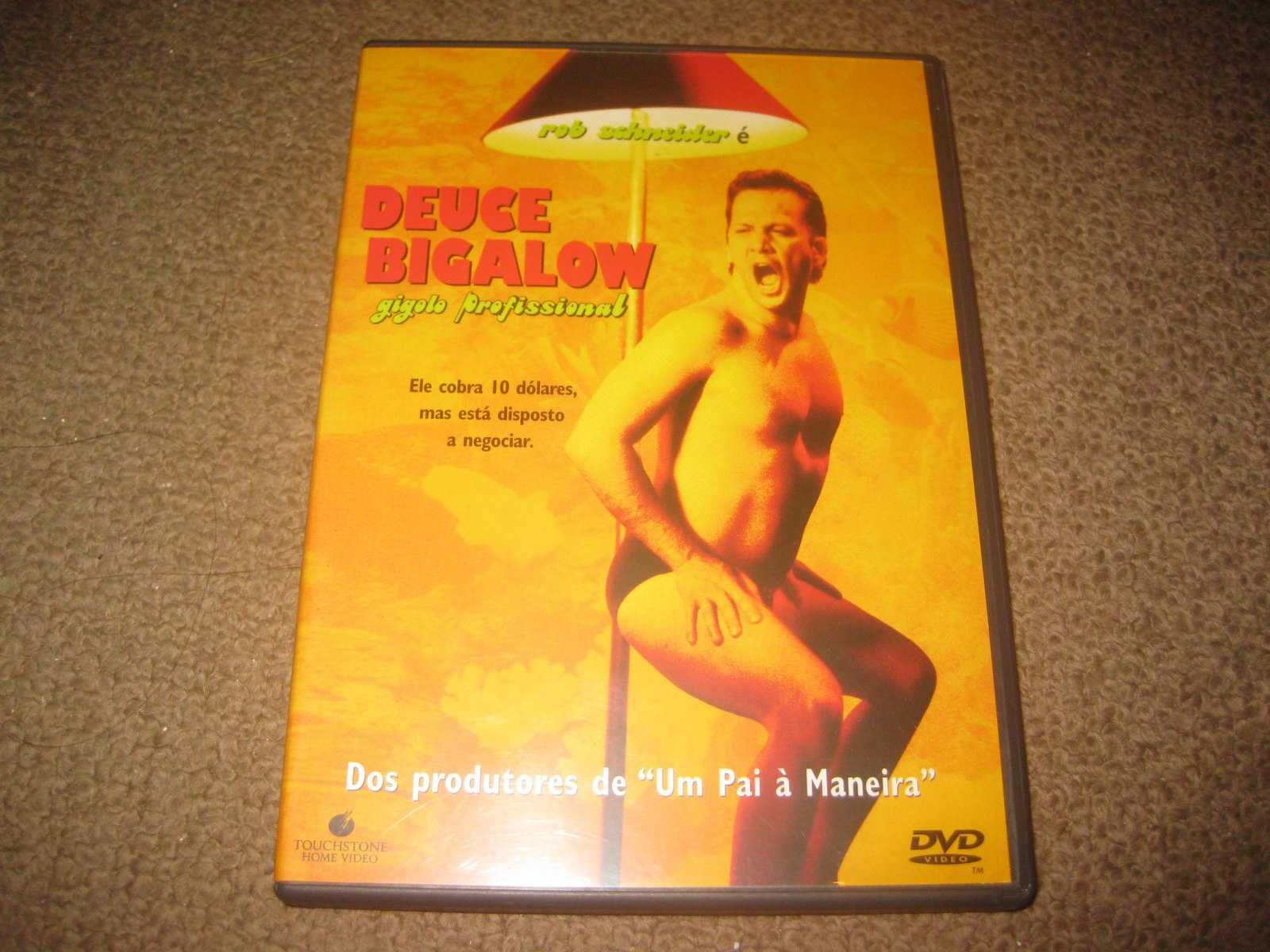 DVD "Deuce Bigalow: Gigolo Profissional" com Rob Schneider