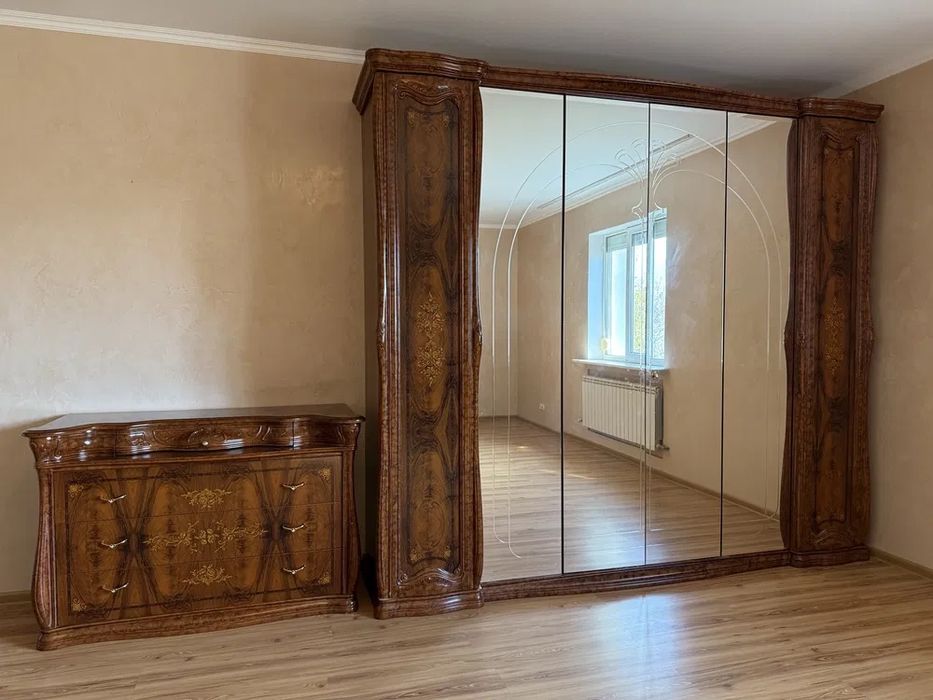 Будинок під Києвом поруч | 414м2| 24 сотки| Крюківщина поруч з ОЗЕРОМ