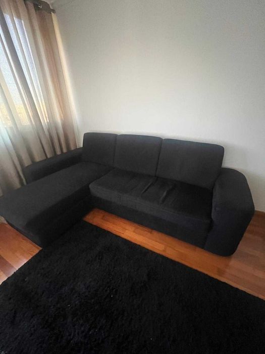 Sofá com Chaise Lougue  Bom Estado