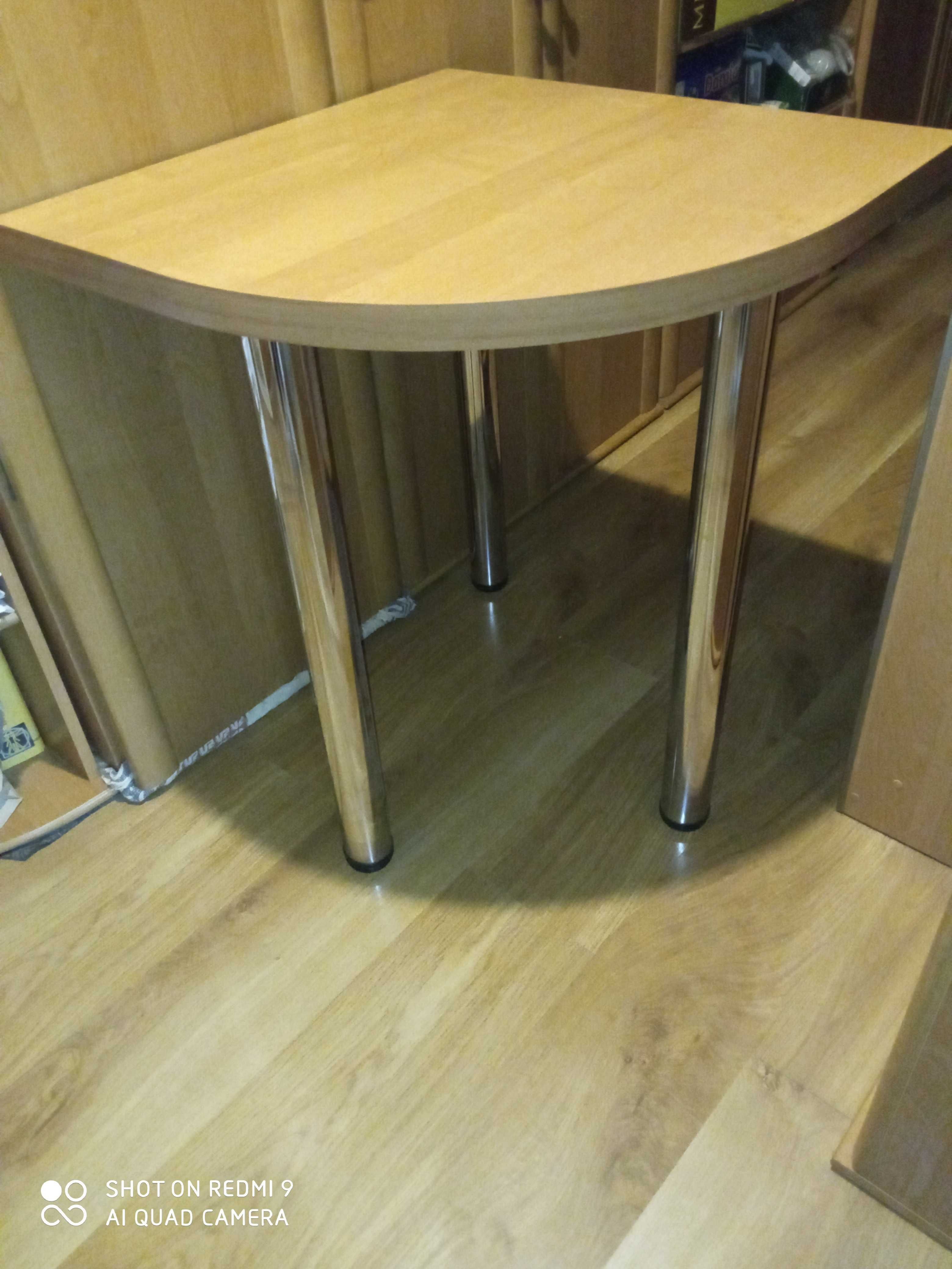 Stolik,stół/ława ,stoliczek okolicznościowy/ narożny na Metalowych