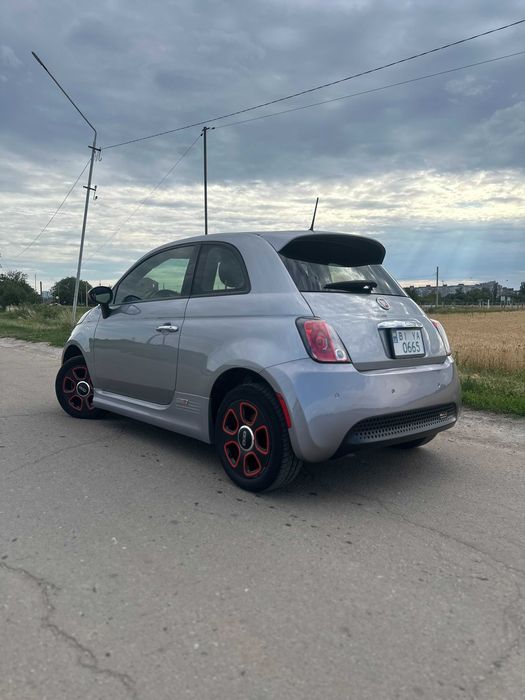 Продам Fiat 500e 2016