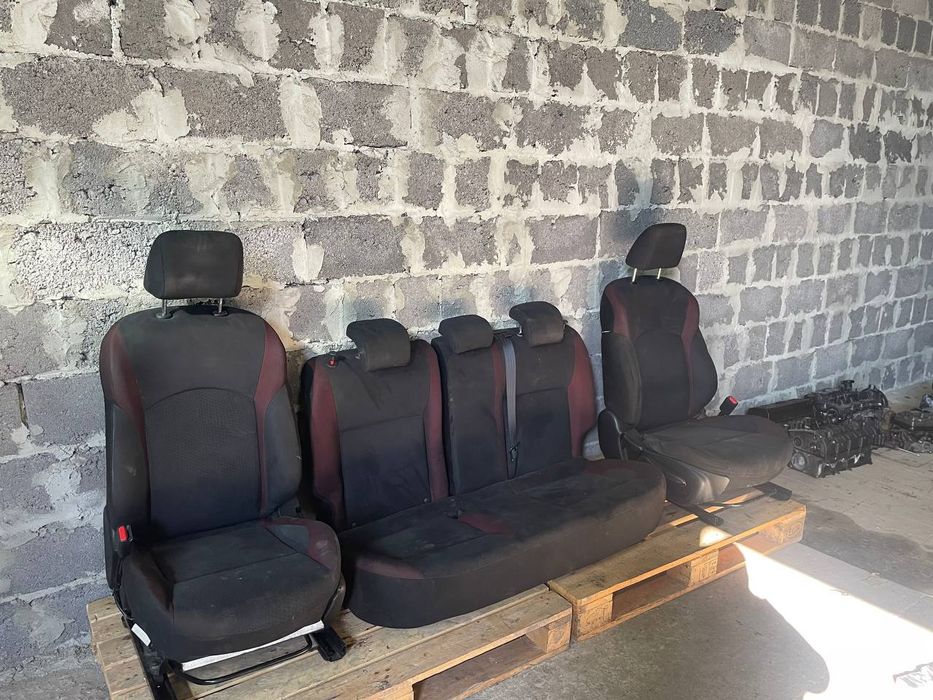 Сидіння Сиденья Салон Nissan Juke Ніссан Жук