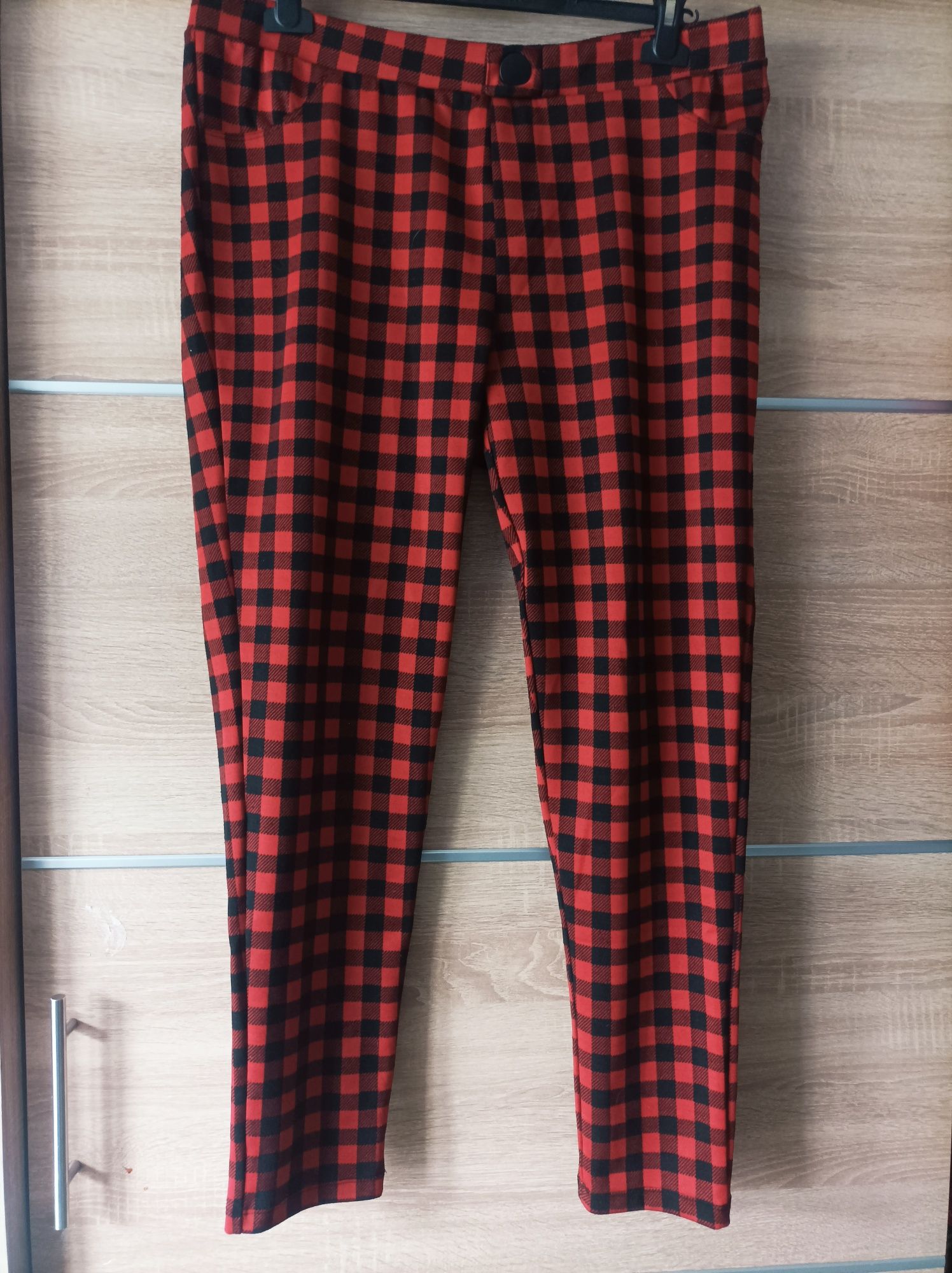 Janina, spodnie w kratkę, czerwono czarne, legginsy L, 4XL, eleganckie