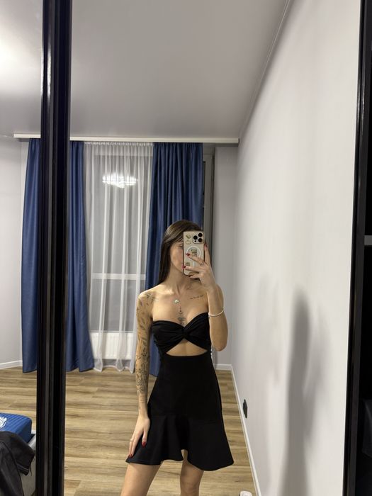 Черное маленькое  платье