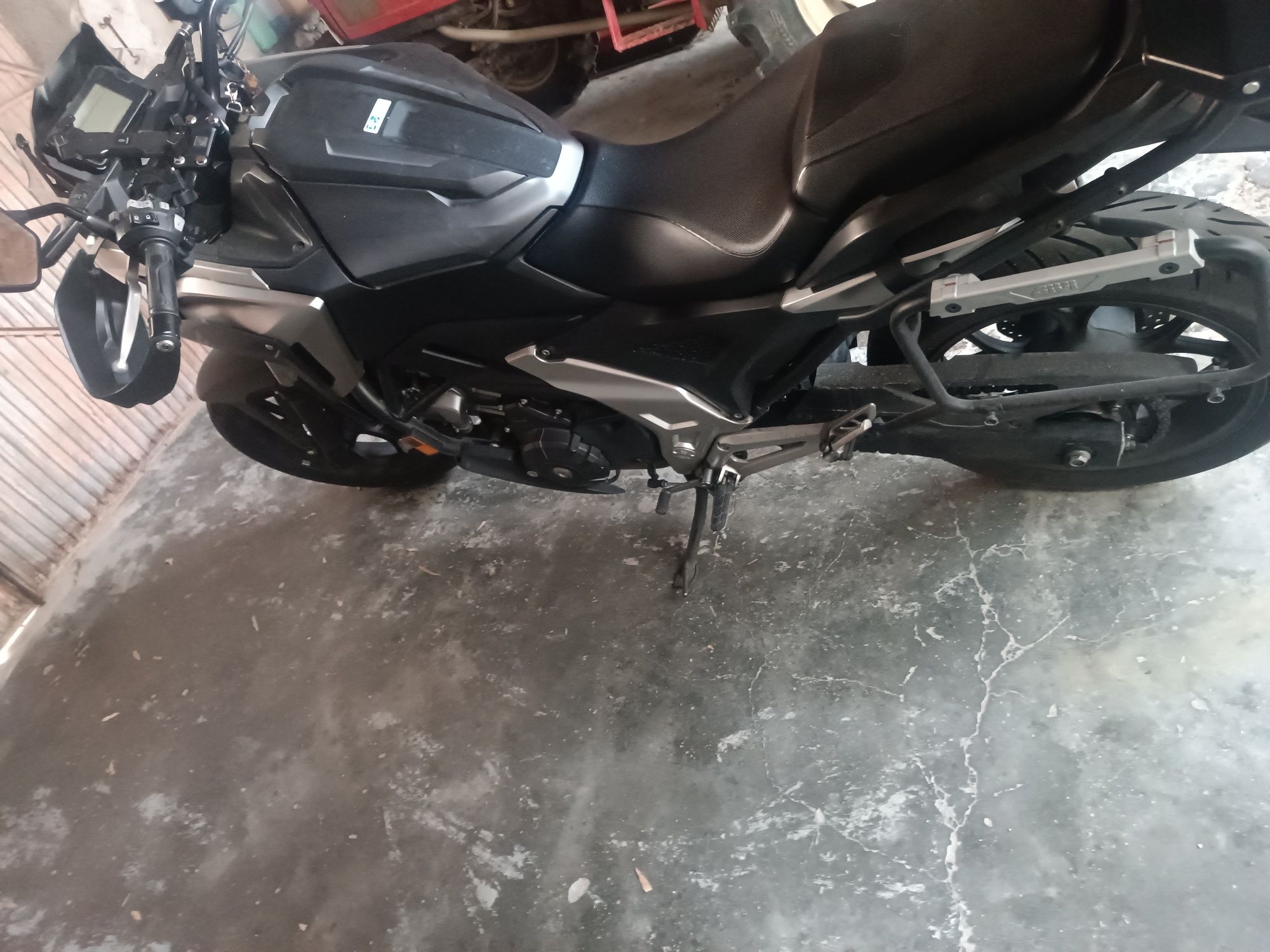 Honda NC750X 2021