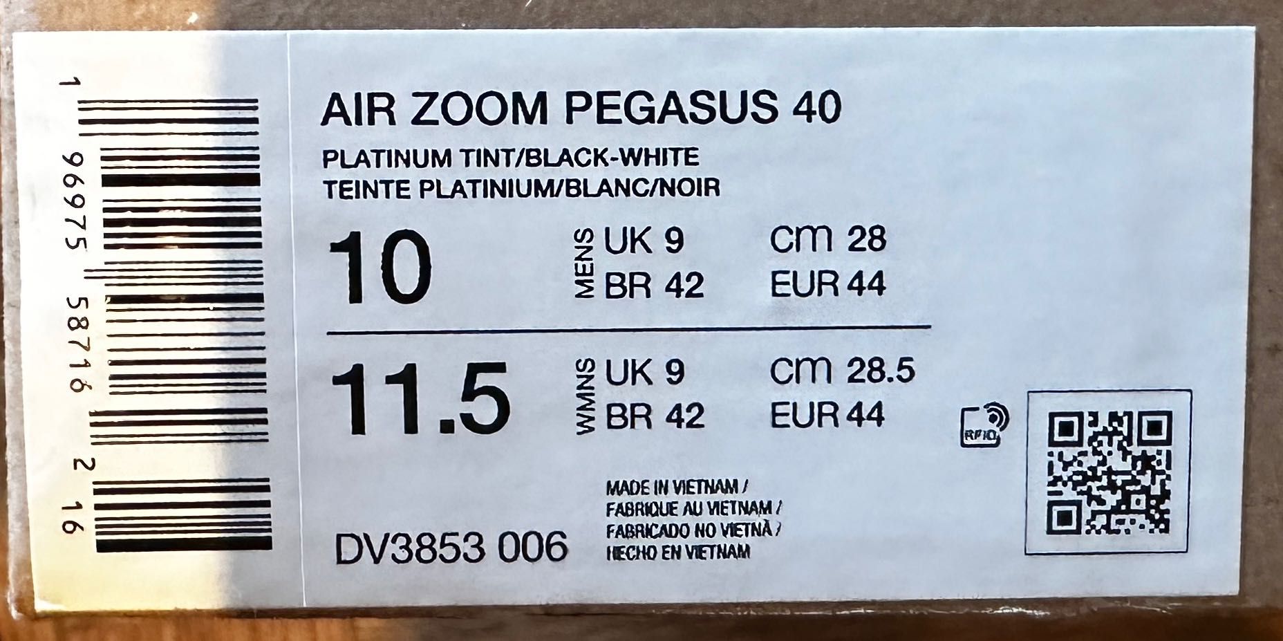 Nike air zoom Pegasus 40 us10 DV3853-006