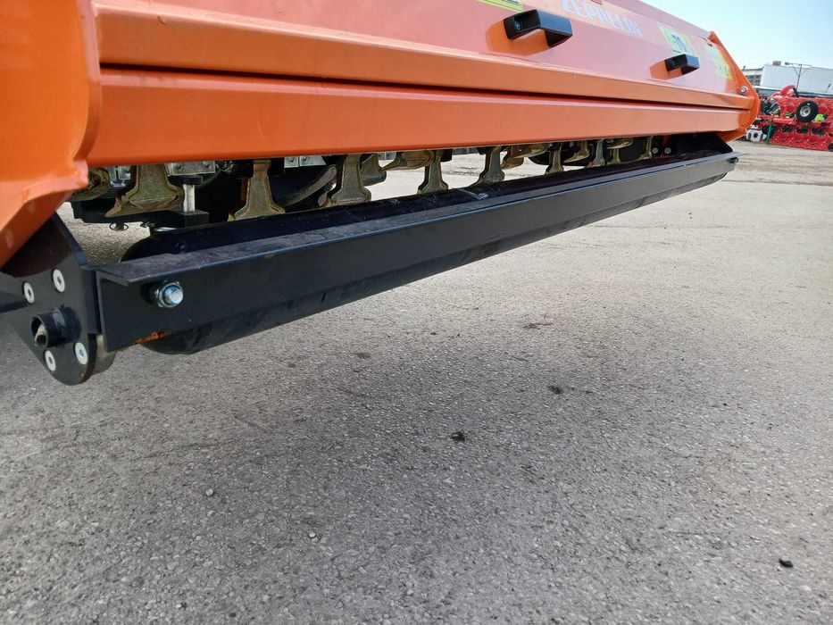 Kosiarka bijakowa tylna z przesuwem komunalna Zeppelin 200 mulczer 2m